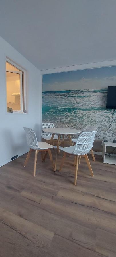Apartament 2 Camere スリナ エクステリア 写真