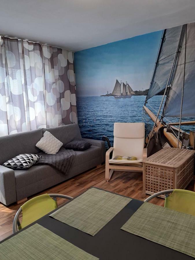 Apartament 2 Camere スリナ エクステリア 写真