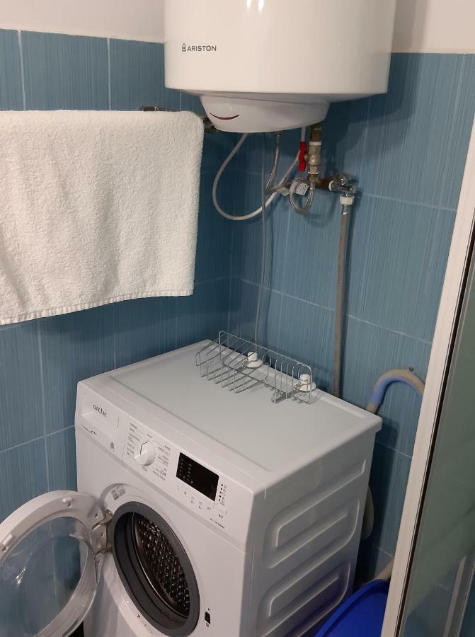 Apartament 2 Camere スリナ エクステリア 写真
